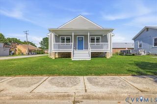 417 N 7th Ave, Hopewell, VA 23860