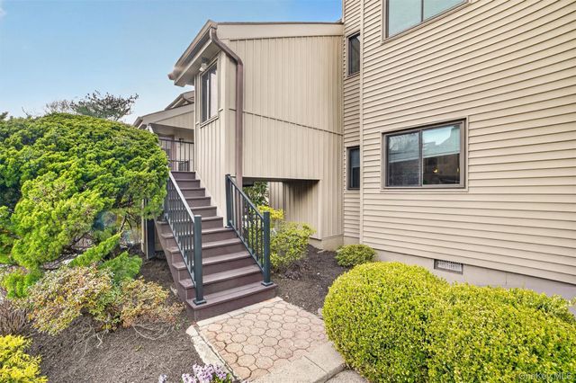9 Nicole Circle 8, Ossining, NY 10562