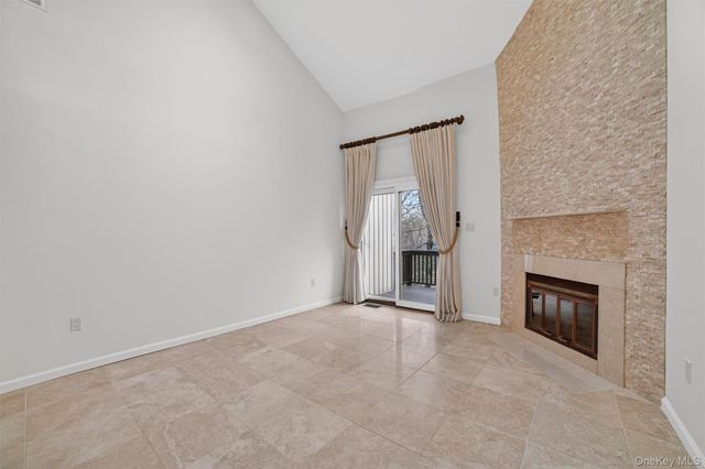 9 Nicole Circle 8, Ossining, NY 10562