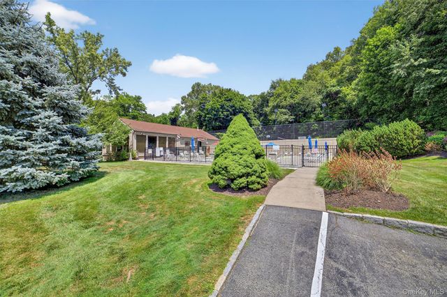 9 Nicole Circle 8, Ossining, NY 10562