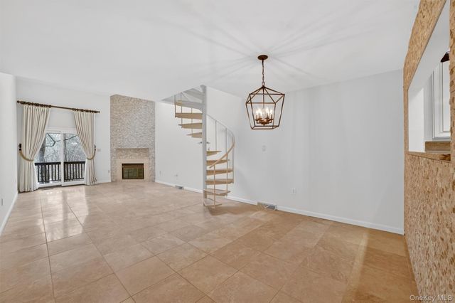 9 Nicole Circle 8, Ossining, NY 10562