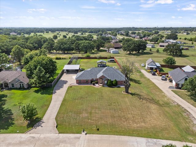 1089 Oak Hollow Lane, Combine, TX 75159