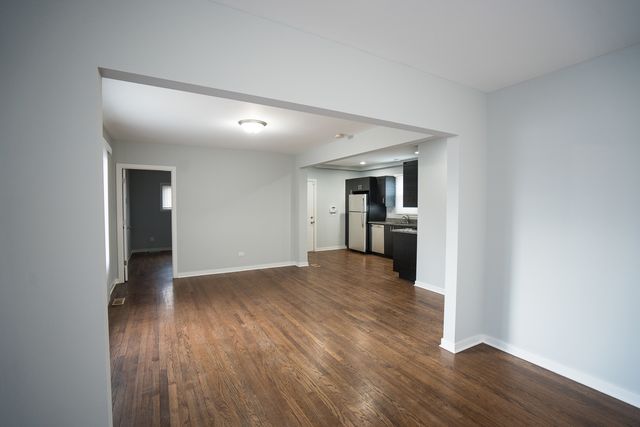 2204 N Nagle Avenue 1, Chicago, IL 60707