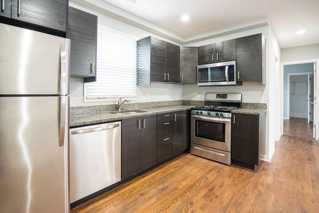 2204 N Nagle Avenue 1, Chicago, IL 60707