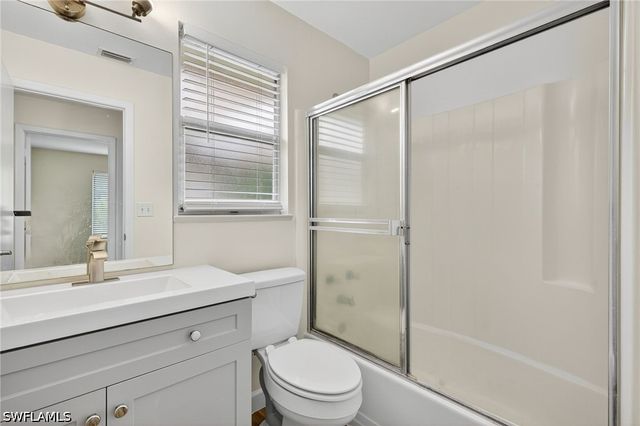 151 Crown DR, Naples, FL 34110