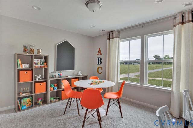 925 Charlemagne Rd, Midlothian, VA 23114