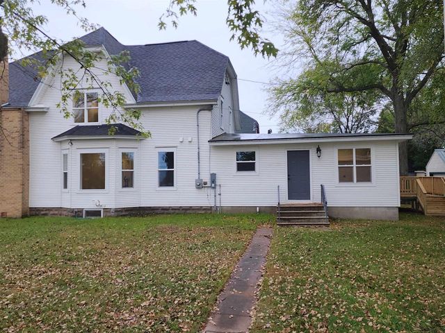 209 Lake Avenue, Montello, WI 53949