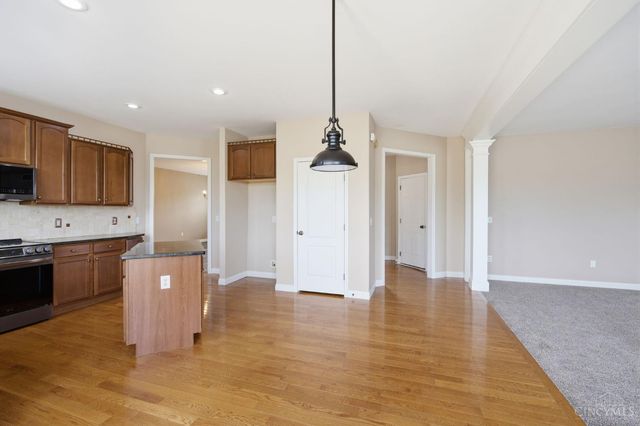 1220 Fox Hollow Drive, Lebanon, OH 45036