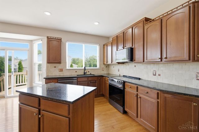 1220 Fox Hollow Drive, Lebanon, OH 45036