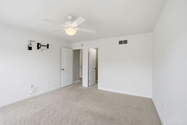 1220 Fox Hollow Drive, Lebanon, OH 45036
