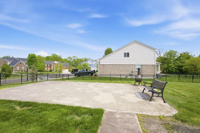 1220 Fox Hollow Drive, Lebanon, OH 45036