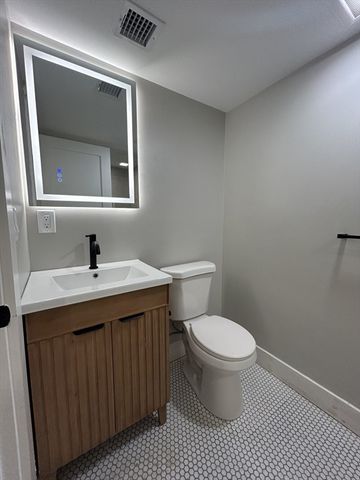 37 Delle Ave 1, Boston, MA 02120