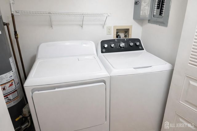 1413 Pebble Place, Sayreville, NJ 08859