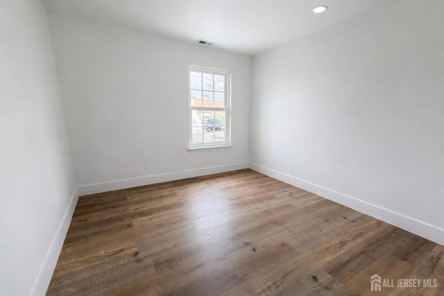 1413 Pebble Place, Sayreville, NJ 08859