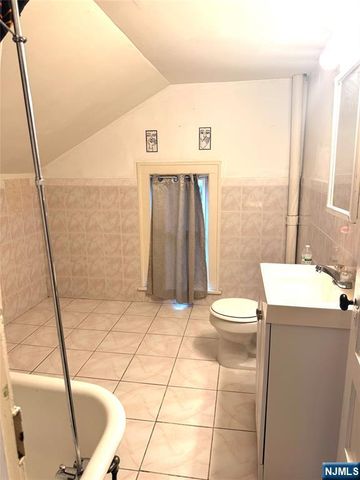 944 Hamburg Turnpike, Wayne, NJ 07470