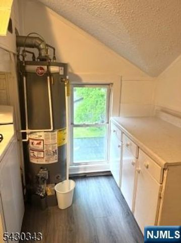 944 Hamburg Turnpike, Wayne, NJ 07470