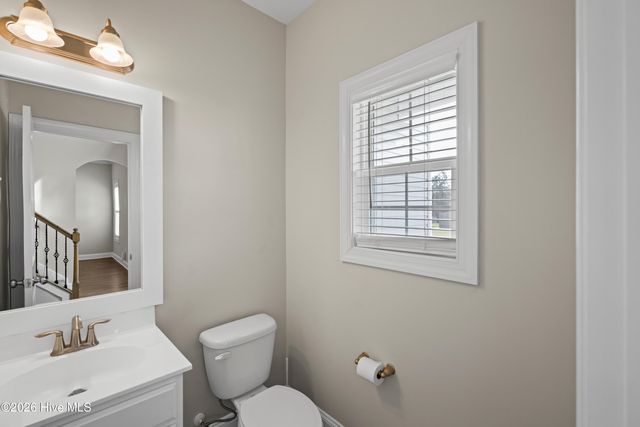 723 Kiwi Stone Circle, Jacksonville, NC 28546