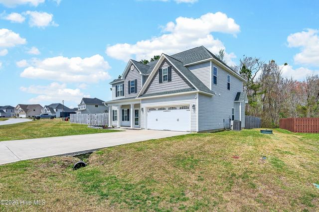 723 Kiwi Stone Circle, Jacksonville, NC 28546