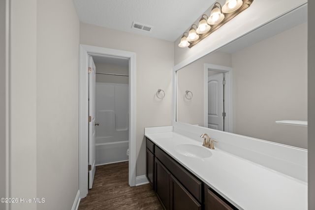 723 Kiwi Stone Circle, Jacksonville, NC 28546