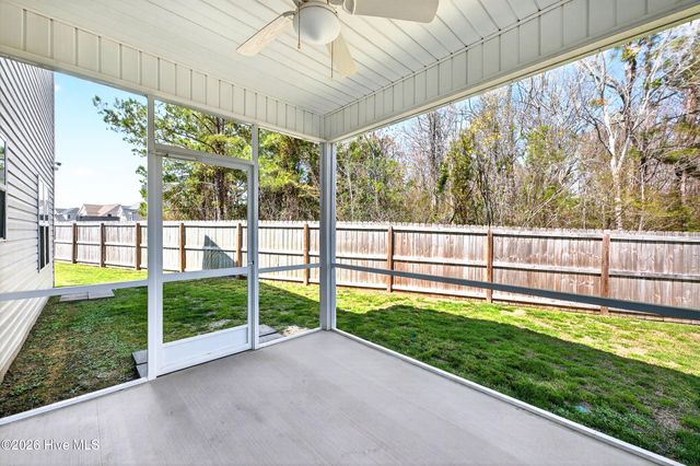 723 Kiwi Stone Circle, Jacksonville, NC 28546