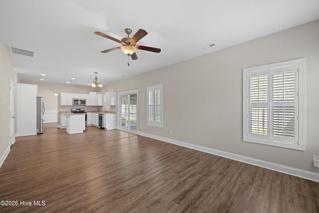 723 Kiwi Stone Circle, Jacksonville, NC 28546