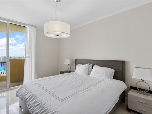 17875 Collins Ave 3305, Sunny Isles Beach, FL 33160
