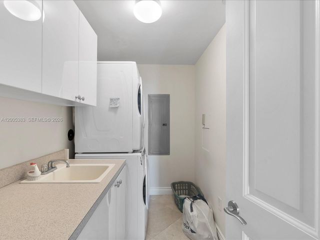 17875 Collins Ave 3305, Sunny Isles Beach, FL 33160