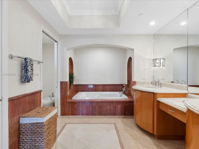 17875 Collins Ave 3305, Sunny Isles Beach, FL 33160