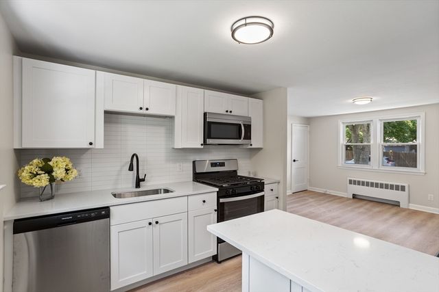 15 Genetti Street 15, Bedford, MA 01730