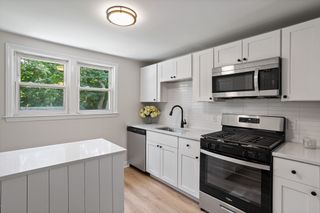 15 Genetti Street 15, Bedford, MA 01730