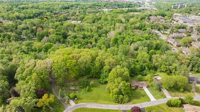 0000 Tioga, Southfield, MI 48033
