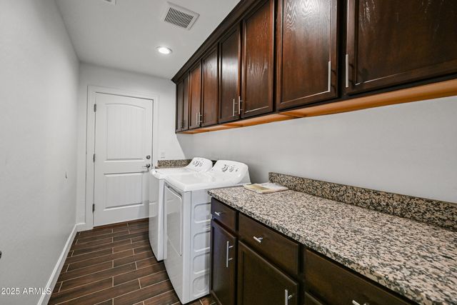 2914 E Michelle Drive, Phoenix, AZ 85032