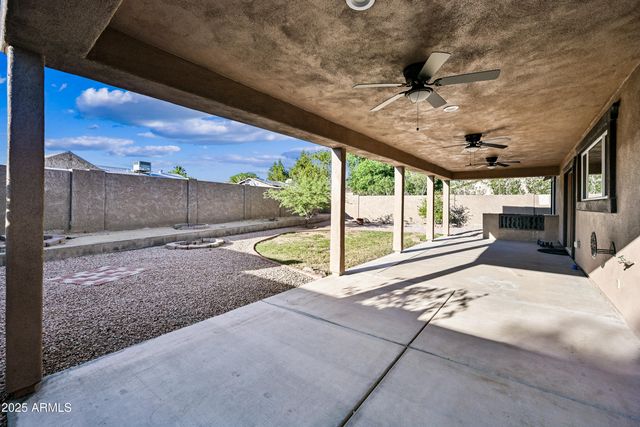2914 E Michelle Drive, Phoenix, AZ 85032