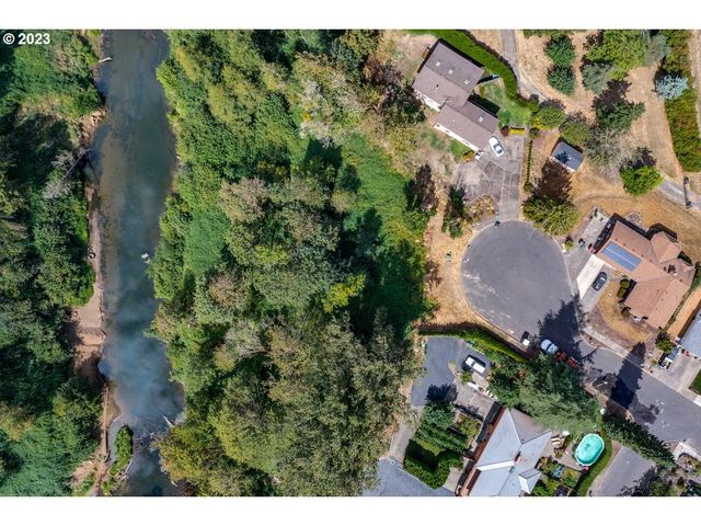 0 Chalmers, Mc Minnville, OR 97128