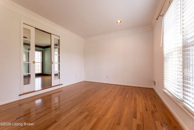 1908 Riva Ridge Rd, Louisville, KY 40214