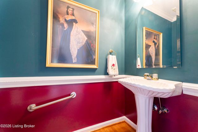 1908 Riva Ridge Rd, Louisville, KY 40214