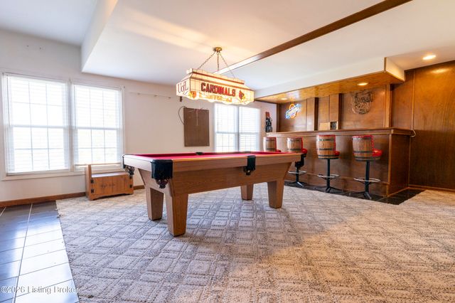 1908 Riva Ridge Rd, Louisville, KY 40214