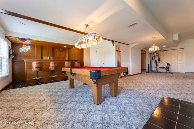 1908 Riva Ridge Rd, Louisville, KY 40214