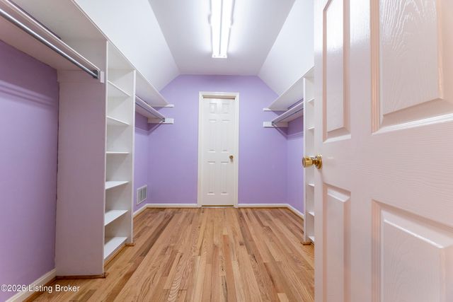 1908 Riva Ridge Rd, Louisville, KY 40214