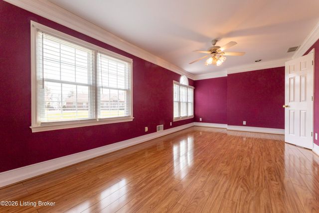 1908 Riva Ridge Rd, Louisville, KY 40214