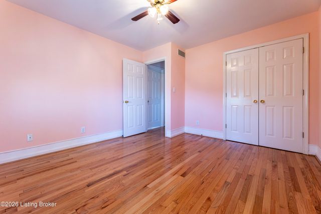 1908 Riva Ridge Rd, Louisville, KY 40214