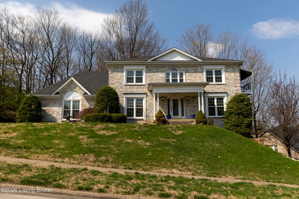1908 Riva Ridge Rd, Louisville, KY 40214