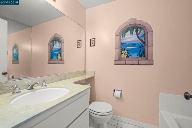 4 Long Creek Cir, Clayton, CA 94517