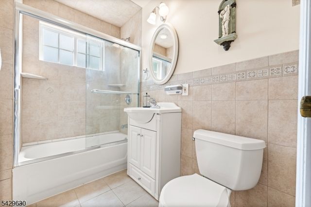 1553 Alps Rd, Wayne Twp., NJ 07470