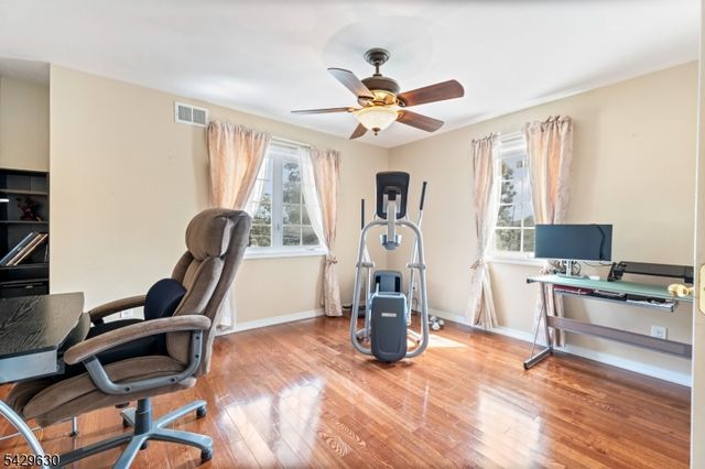 1553 Alps Rd, Wayne Twp., NJ 07470