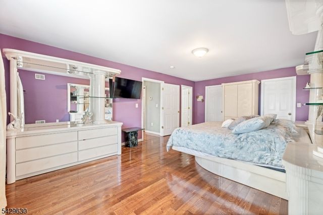 1553 Alps Rd, Wayne Twp., NJ 07470