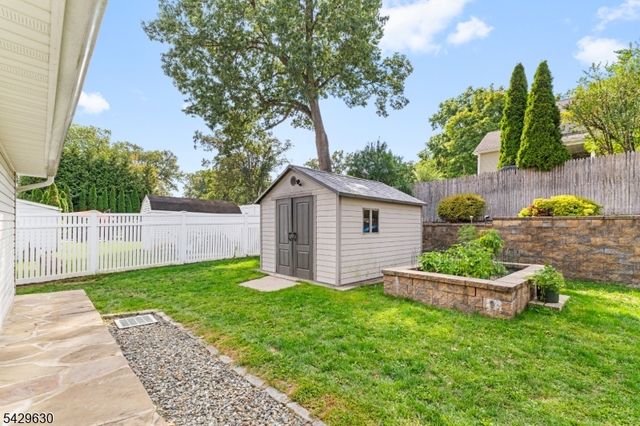 1553 Alps Rd, Wayne Twp., NJ 07470