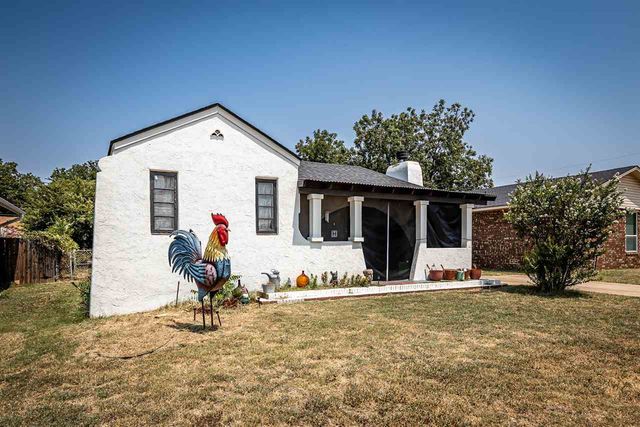 903 NW Columbia Ave, Lawton, OK 73507