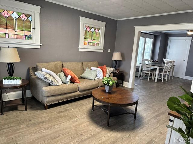 7504 Trenton, University City, MO 63130