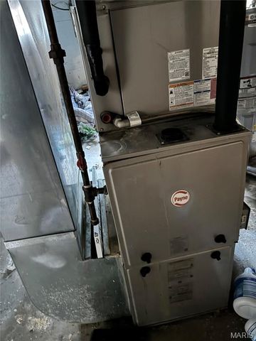 7504 Trenton, University City, MO 63130